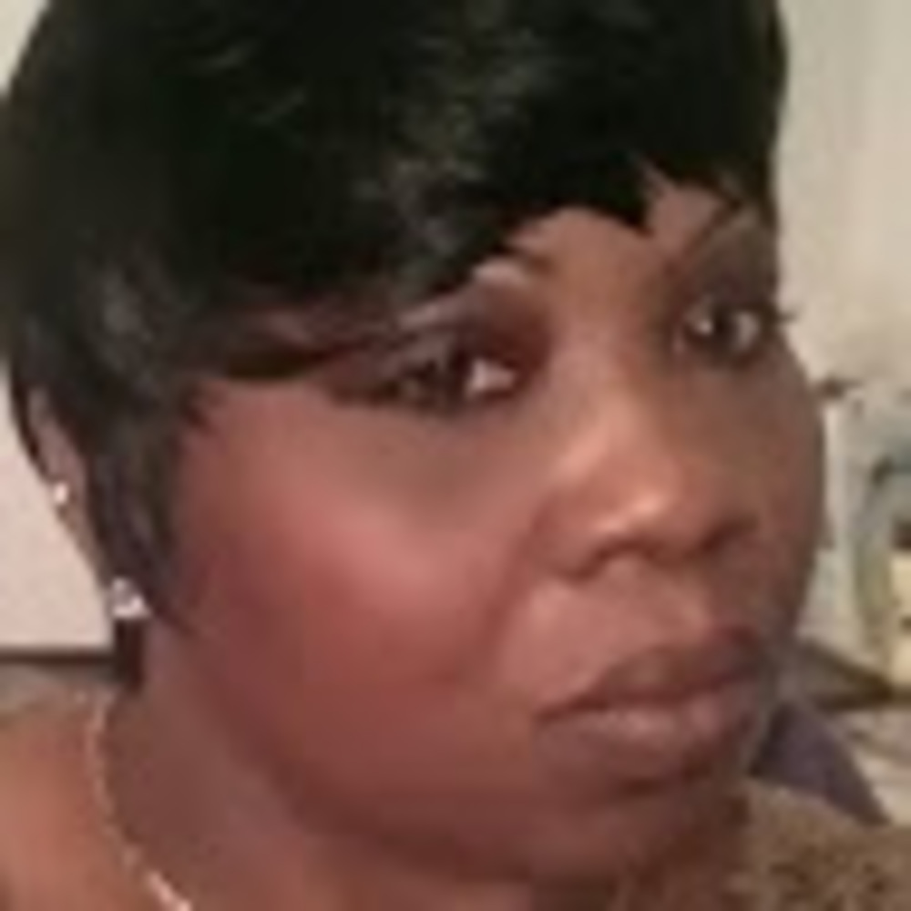 Meet your Posher, Evelyn